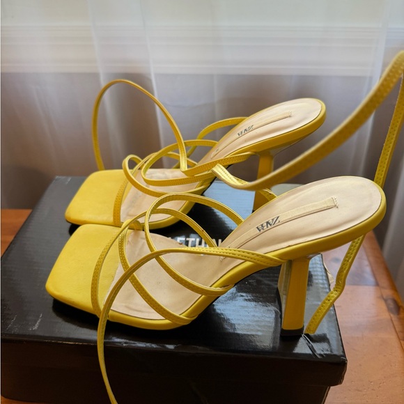 Zara Women's Bright Yellow Heeled Sandals - Picture 2 of 3